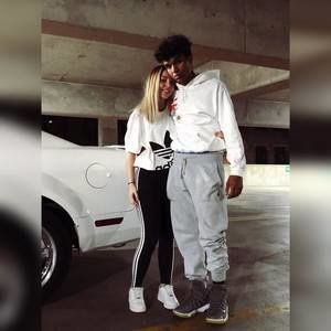 Meet your Posher, Lexis